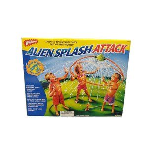 Vintage 2001 Wham-O ALIEN SPLASH ATTACK 61002 Hose Sprinkler Water Game